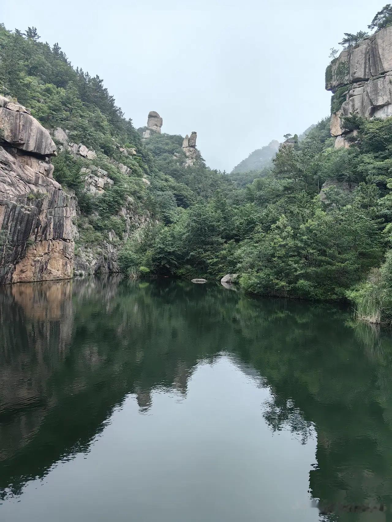山青水秀，令人向往。