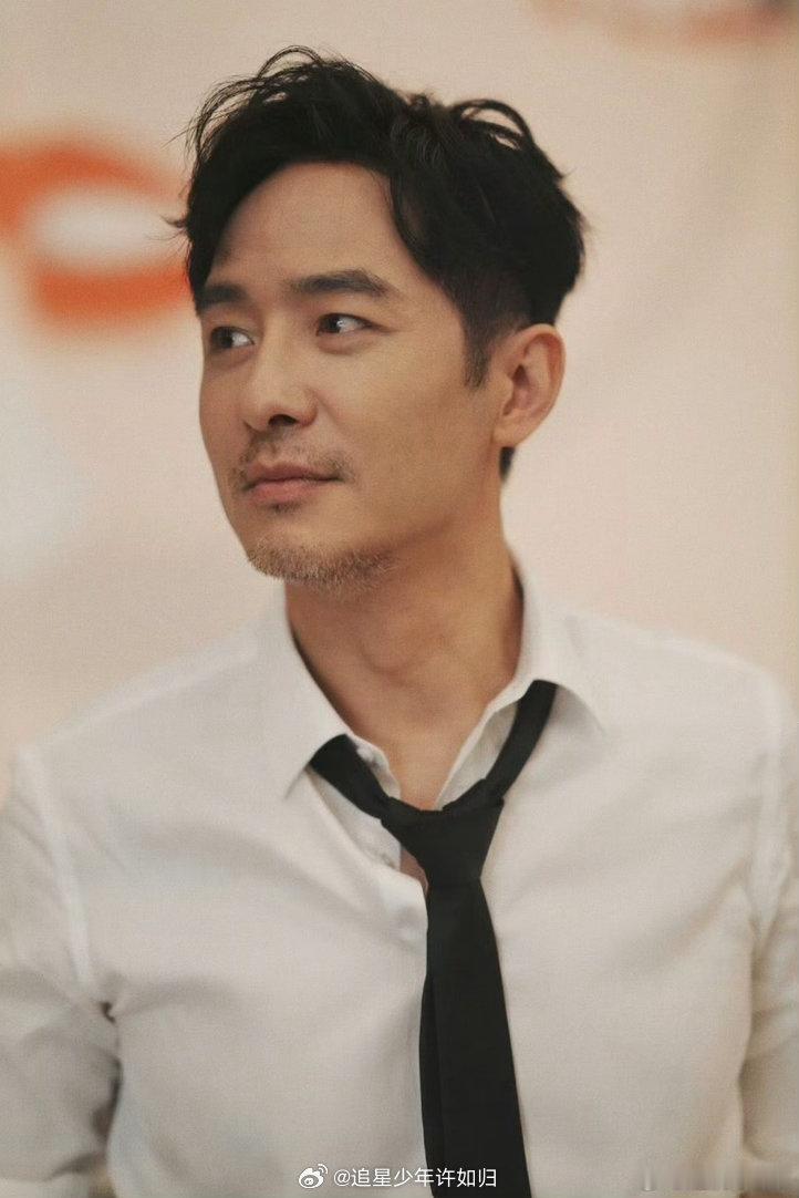 郭晓东台词功底姚琛颜安找到郭晓东正确打开方式《天下过客》小考开场杀！郭晓东的台词
