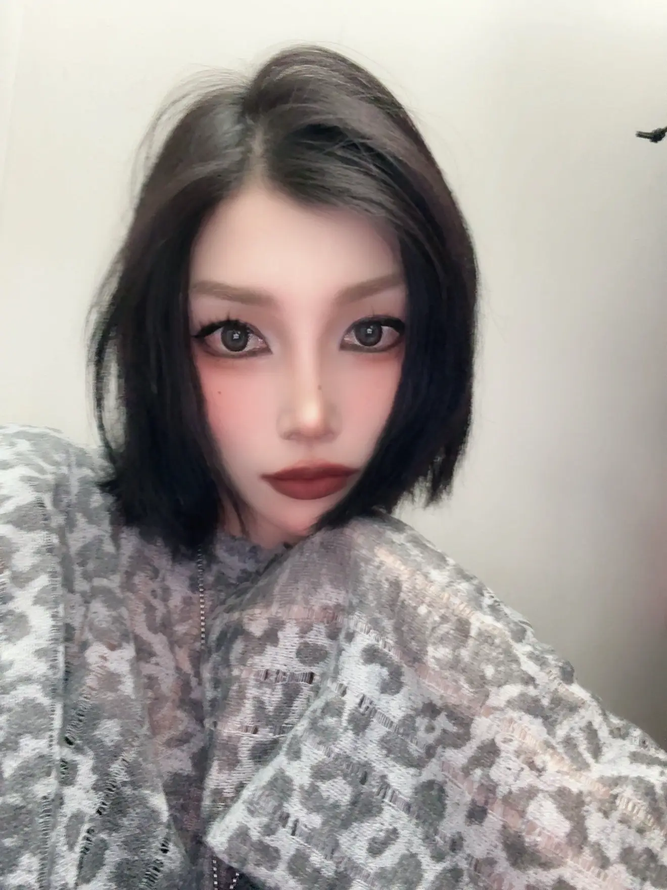 我是一个幸福主义者 从不扫自己的兴 从不等任何人