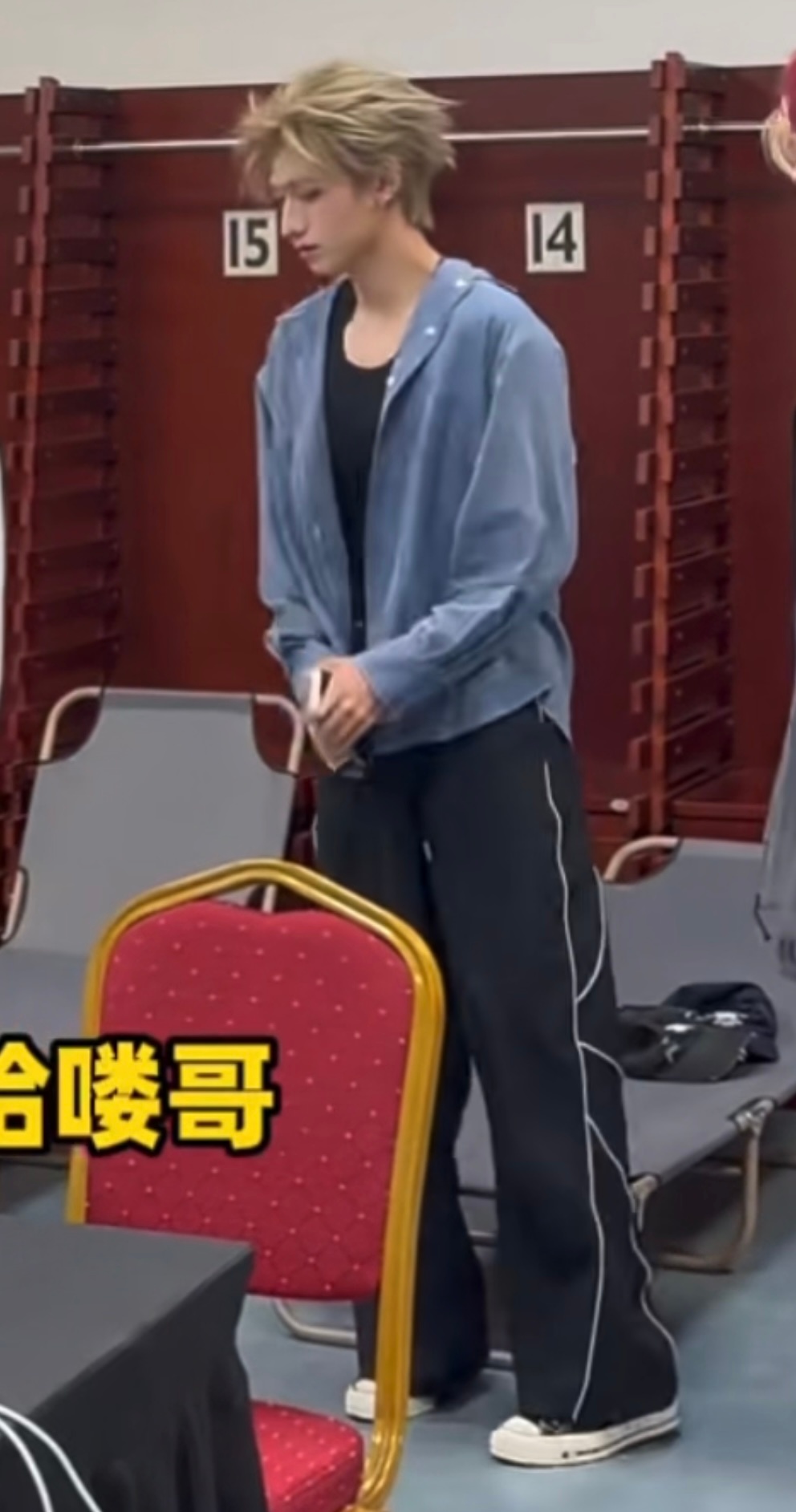 这个发色配私服也好好看 prada品牌大使朱志鑫