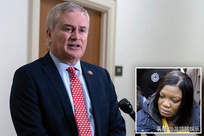 美众议院监督委员会主席詹姆斯·科默表示爱泼斯坦的牢房狱警托娃·诺埃尔将于3月26