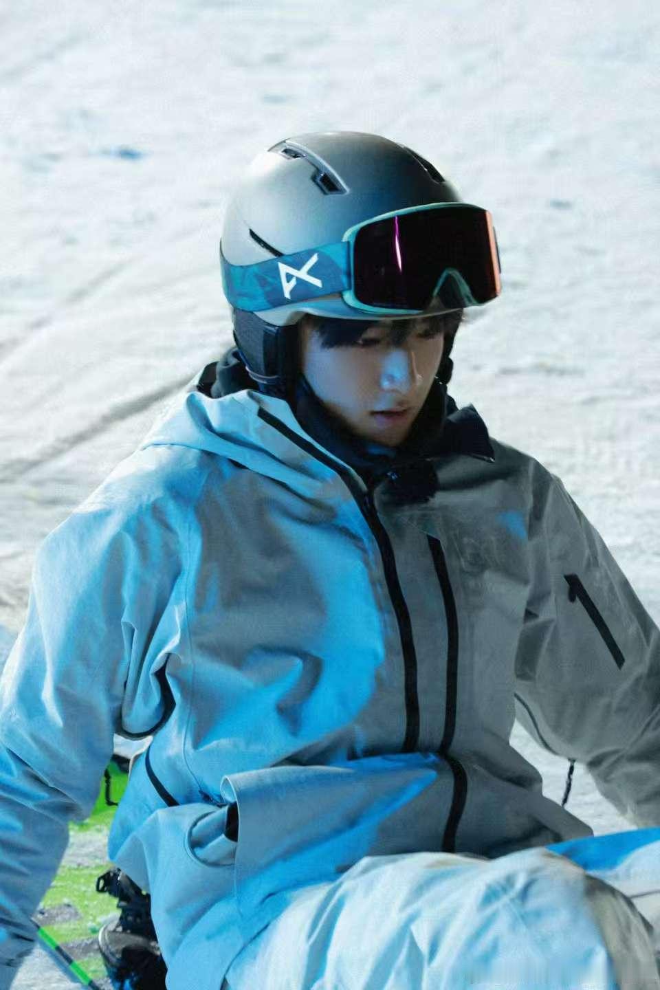 刘耀文说东北的一切都真讷啊刘耀文宇闪东北plog 刘耀文说东北的一切都真讷啊~ 