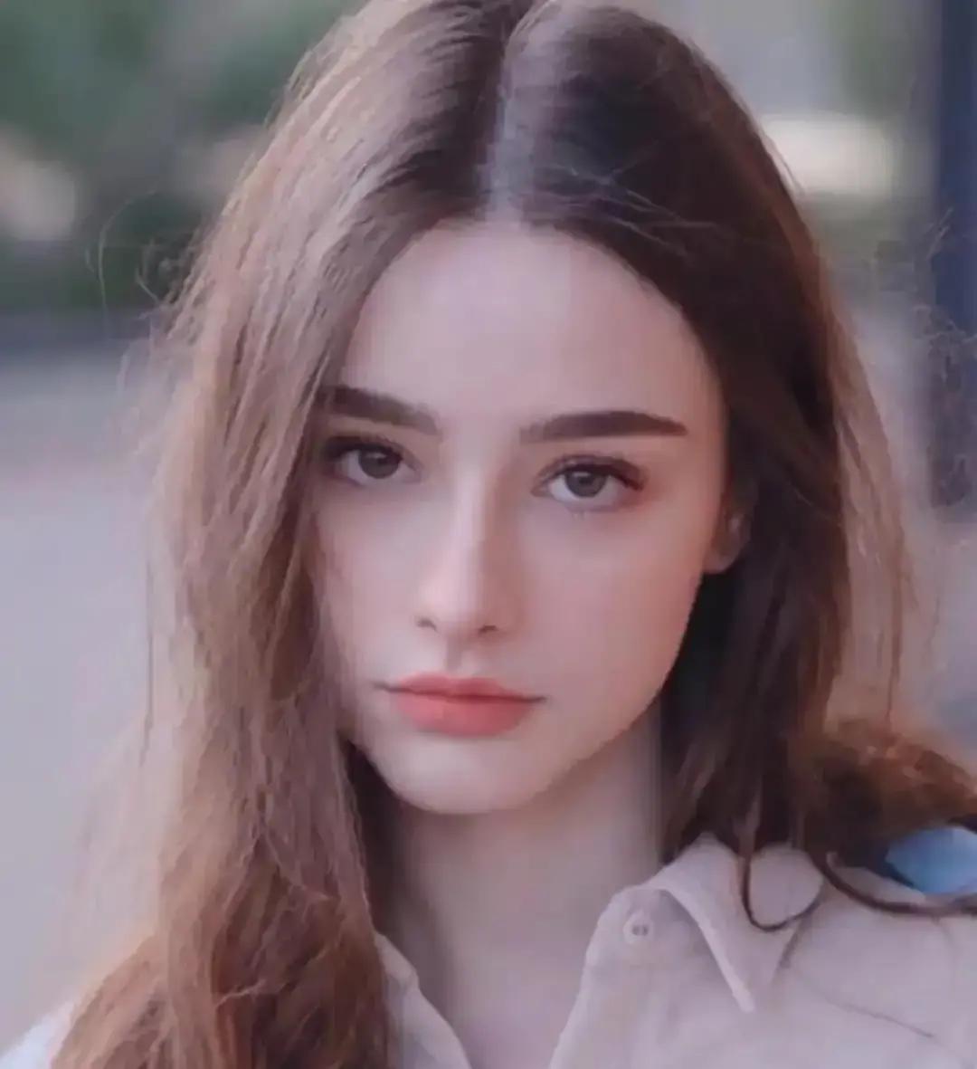 快讯！快讯！
免签一上线，黑河那边的气垫船几乎是“连轴转”，两个月里一天能跑十来