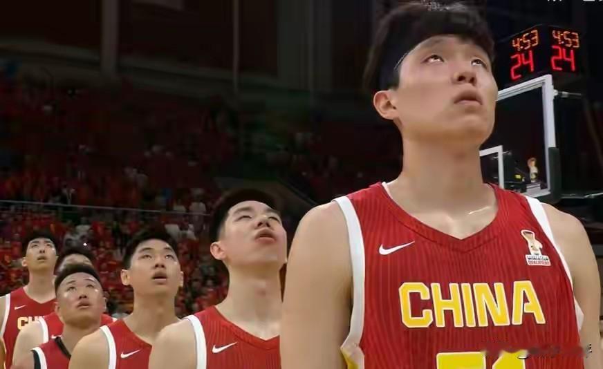 杨翰森回归，表现低迷，全场仅得9分，罚球命中率只有50%，一点不像打NBA的球员