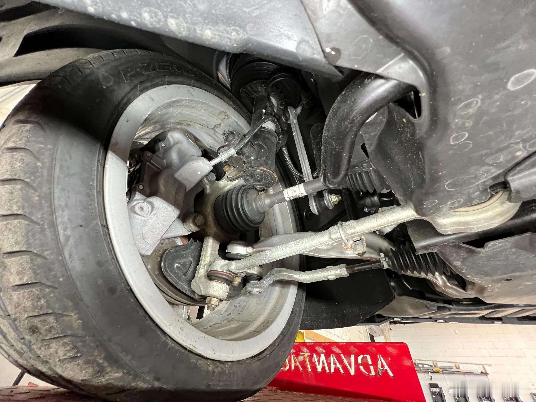 空簧麦弗逊，猜车 ​​​