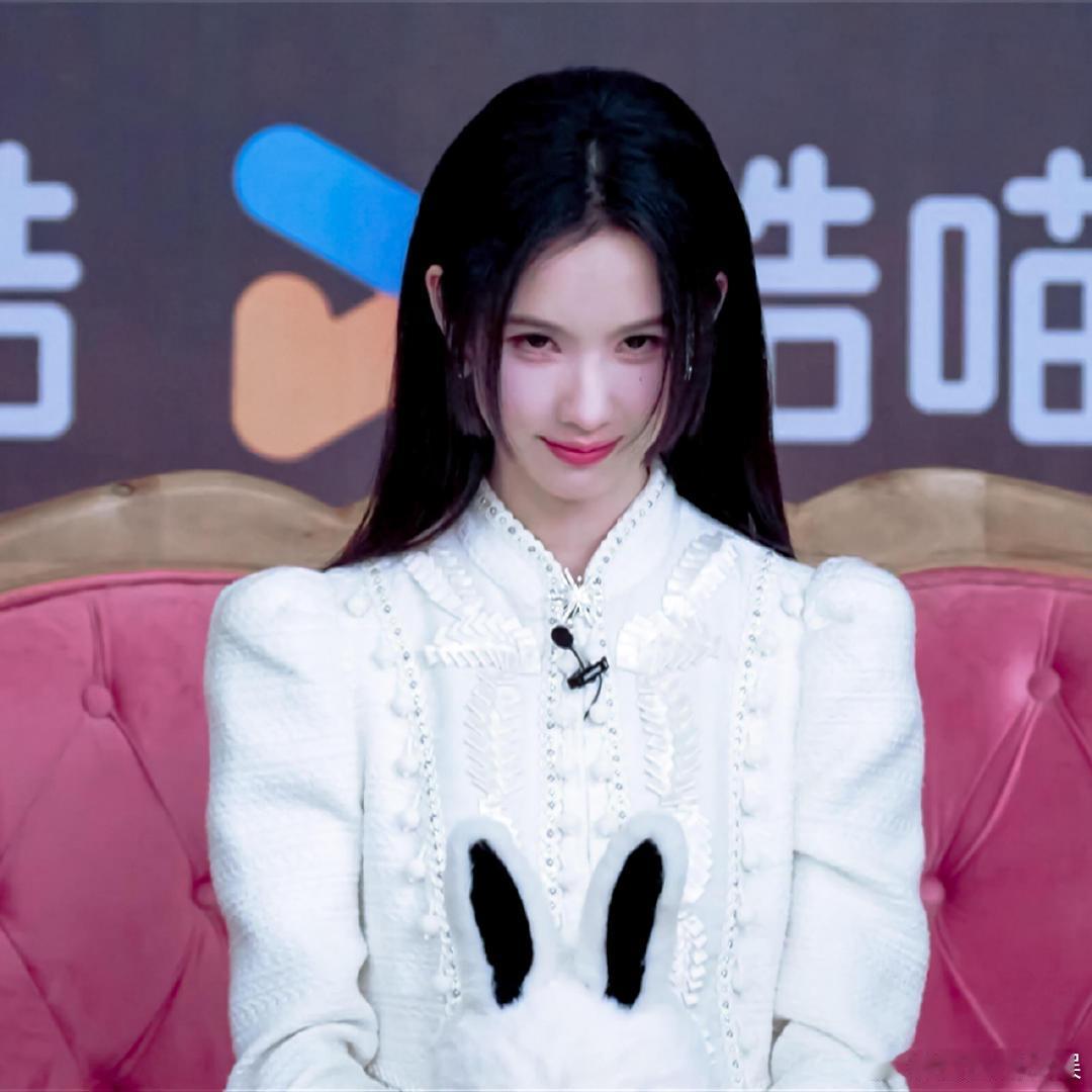 陈都灵粉丝吃的太好了 《今天也没变成玩偶呢》这次真的刷新了我的认知。给陈都灵单独