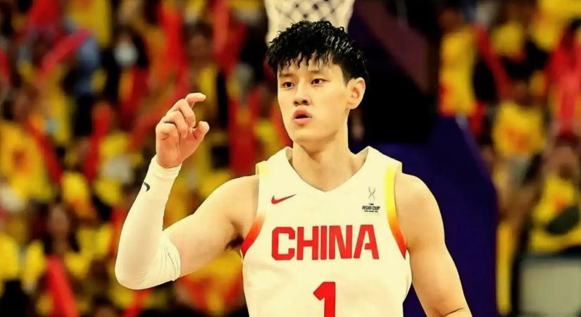 球迷都觉得不行，郭士强为什么还要带，老叔的体系离不开曾凡博
中国男篮集训21人大