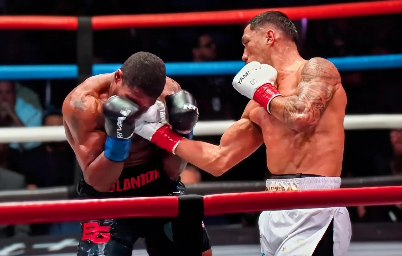 今天，奥佩塔亚119-106点胜格兰顿，卫冕IBF/RING次重量级世界金腰带。