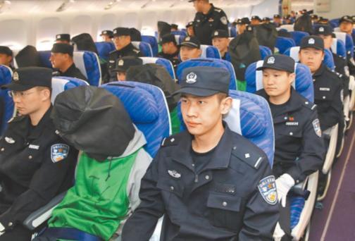 台独分子彻底震惊了！12月5日报道，大陆公安在未经通报下，便以小三通金厦航线当多