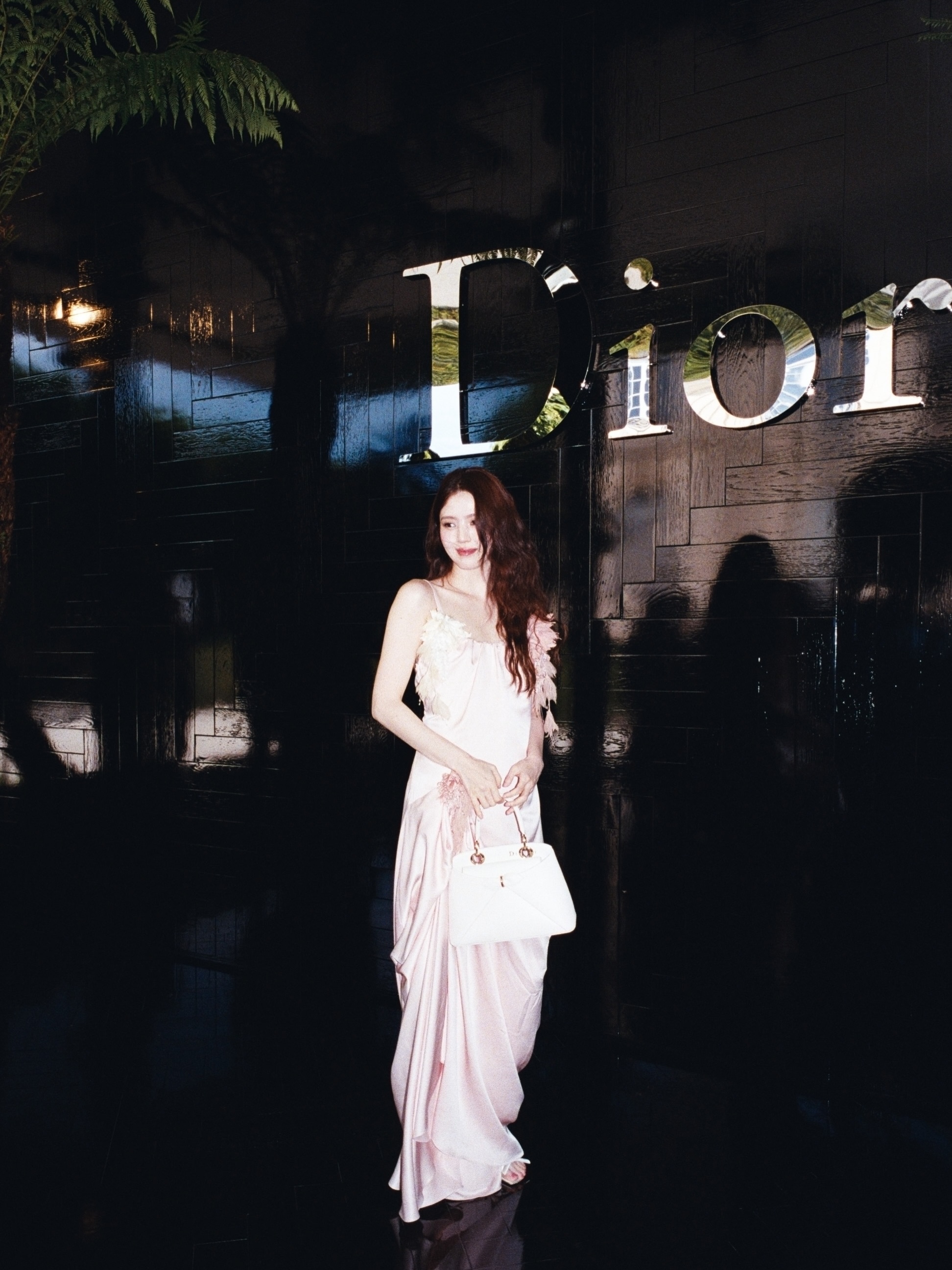 韩素希 🌺韩素希dior形象大使 260708 Dior2026秋冬高订秀现场