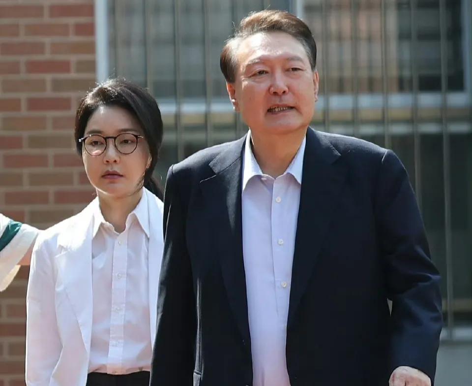 韩国戒严事件的调查结果出来了，真的越看越离谱！尹锡悦早在2023年10月就开始密