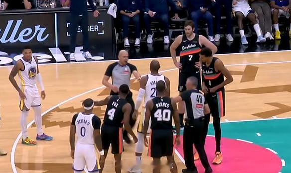 NBA常规赛勇士125-120逆转马刺，37 岁的库里轰下46分5板5助，创队史