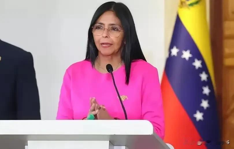 马杜罗夫妇有希望了！

本以为马杜罗夫妇被委内瑞拉遗忘了，结果委内瑞拉代总统罗德