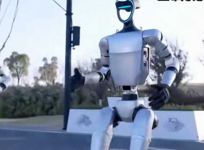 宇树创始人说今年机器人会快过博尔特，这消息太炸裂了！博尔特可是人类短跑的传奇，1