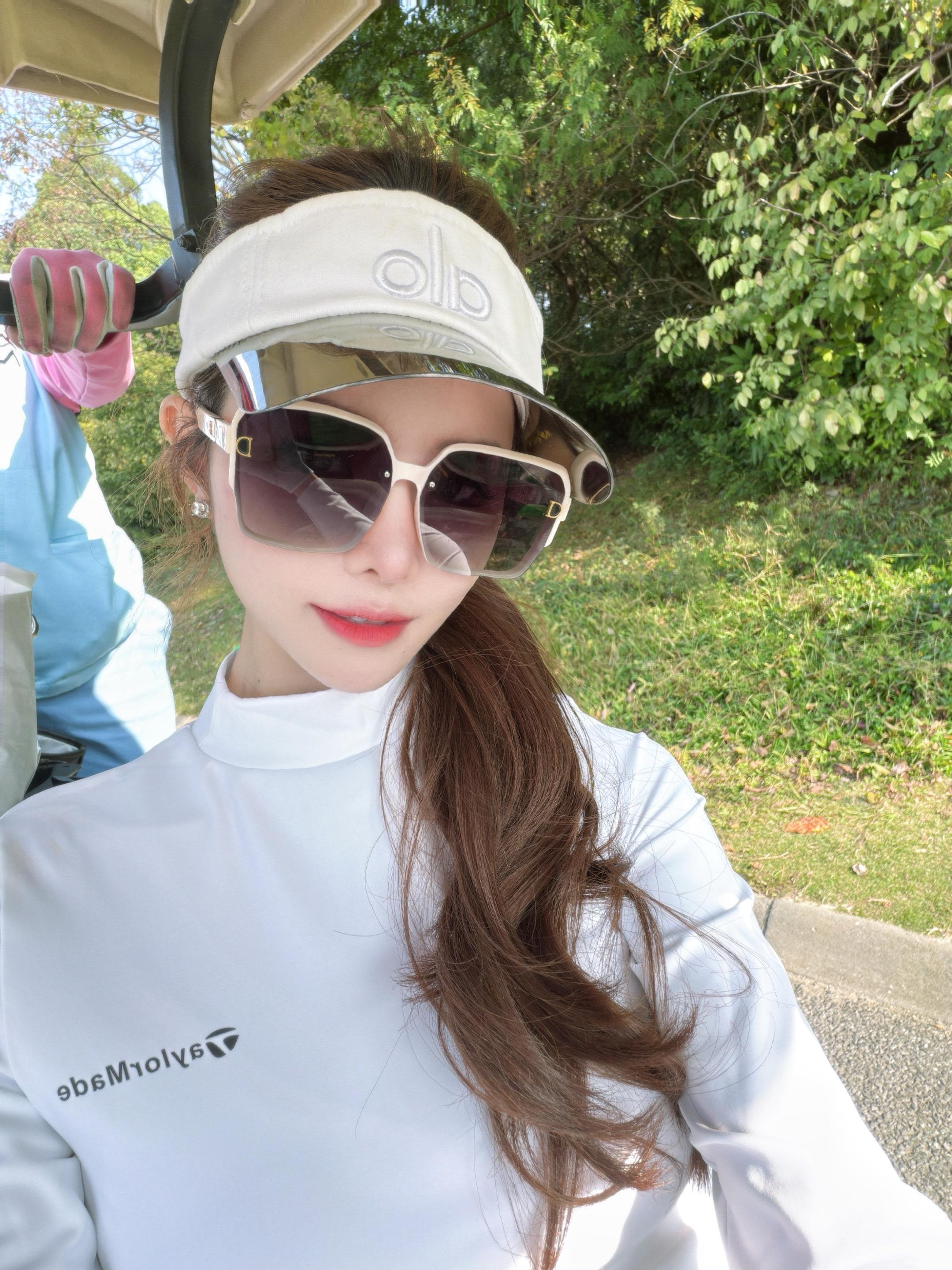 那天有人骂我猖狂，可给我心里爽坏了。这世道太礼貌只会被当软柿子捏