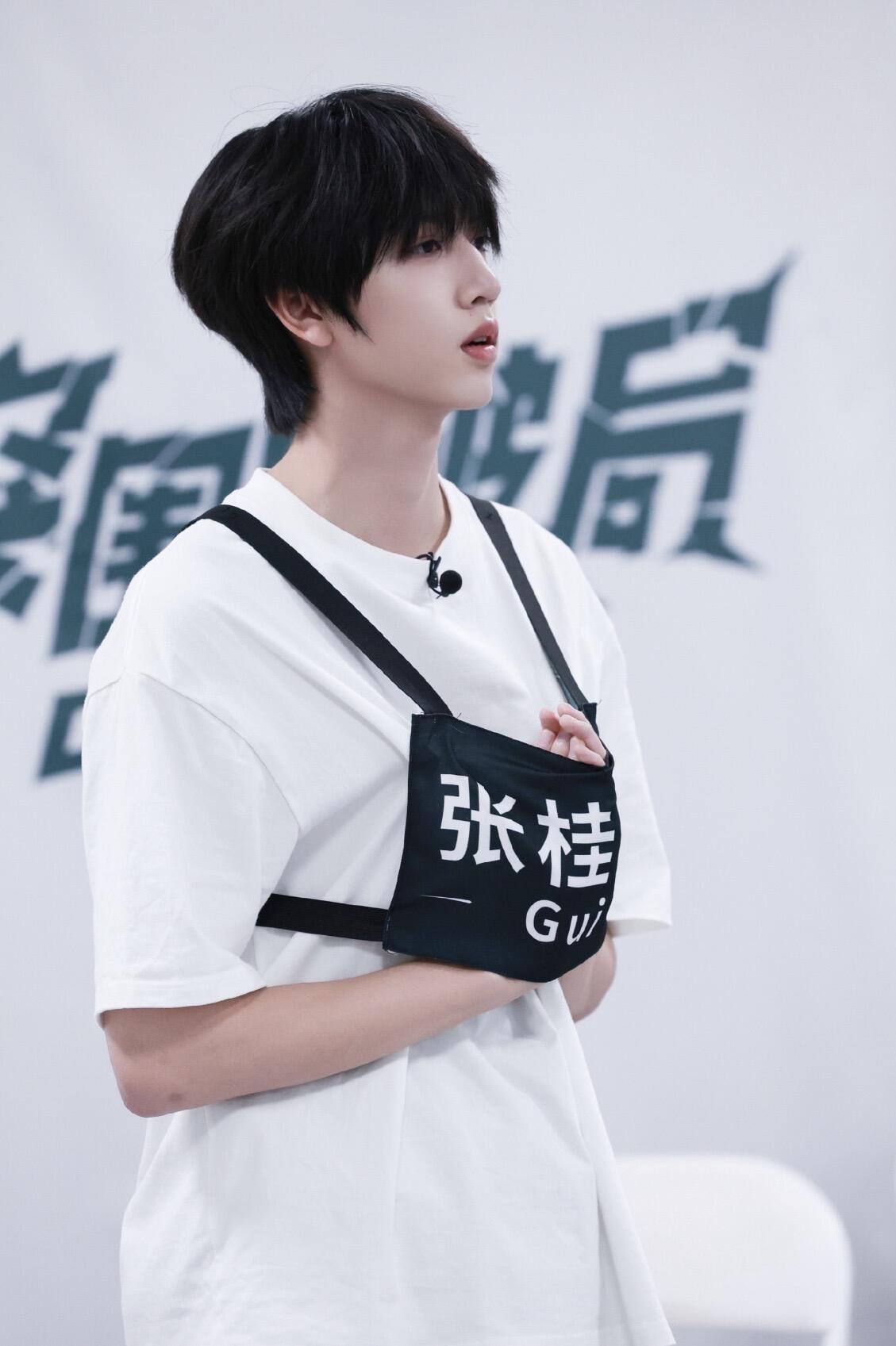 张桂源突围2考核第一拿下突围2考核第一从不是运气！任凭外界随意嘲讽，张桂源只埋头