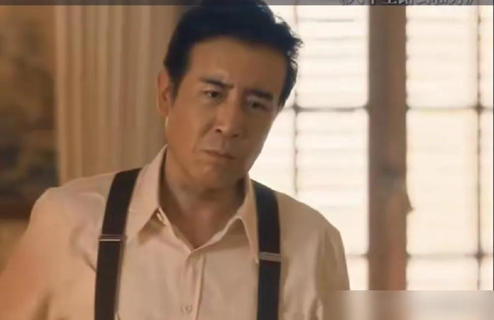 《八千里路云和月》于和伟连扇鬼子几个耳光那场戏，太赞了。
这五记耳光的由头，表面