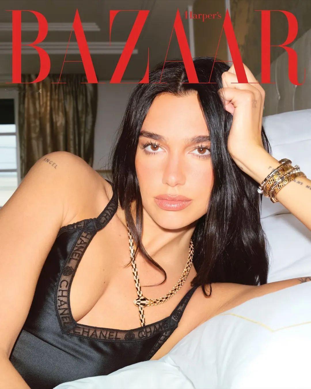 英国流行歌手 Dua Lipa 登上美国五大刊《时尚芭莎》的2025年九月刊金九