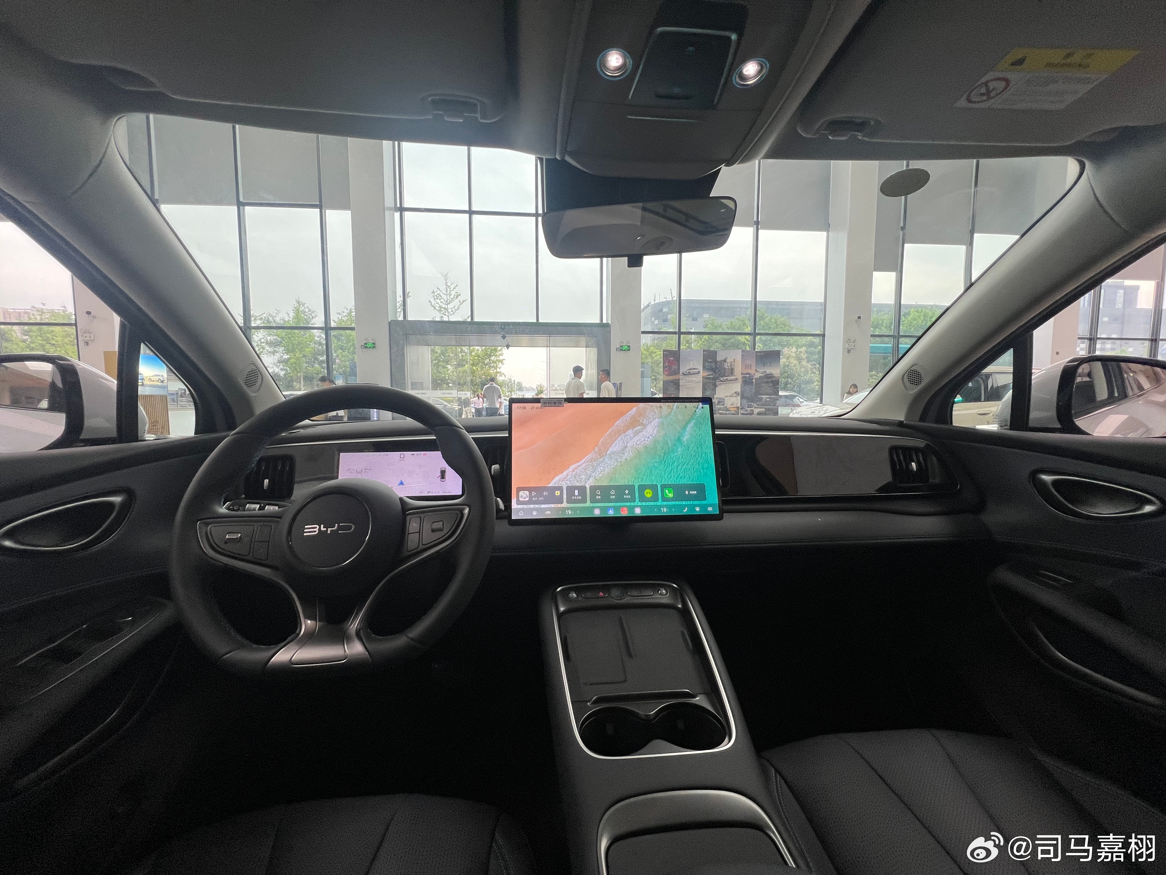 虽然销量不及前几年那么的辉煌，但比亚迪品牌在十万左右价位的车型布局还是比较多的，