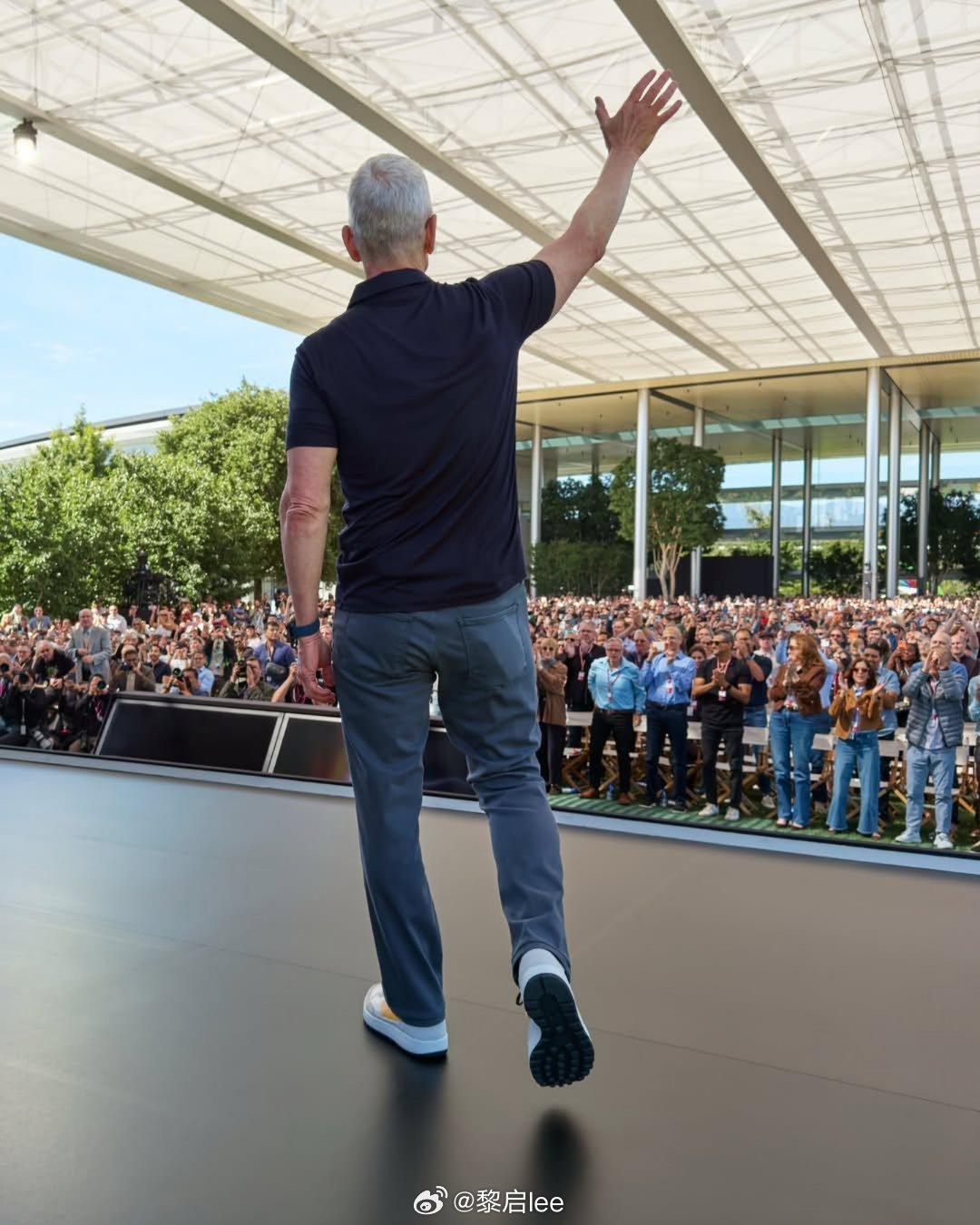 Tim Cook 的苹果时代真的落幕了。外媒确认，下一场苹果发布会将由苹果新任C
