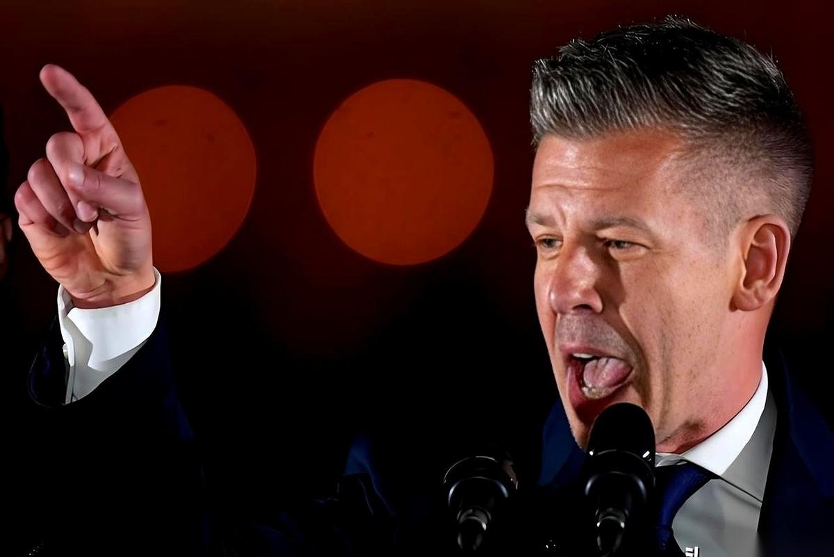 “内塔尼亚胡敢踏进匈牙利一步，我就依法逮捕你！”
这话不是小报胡编，是新上任的匈