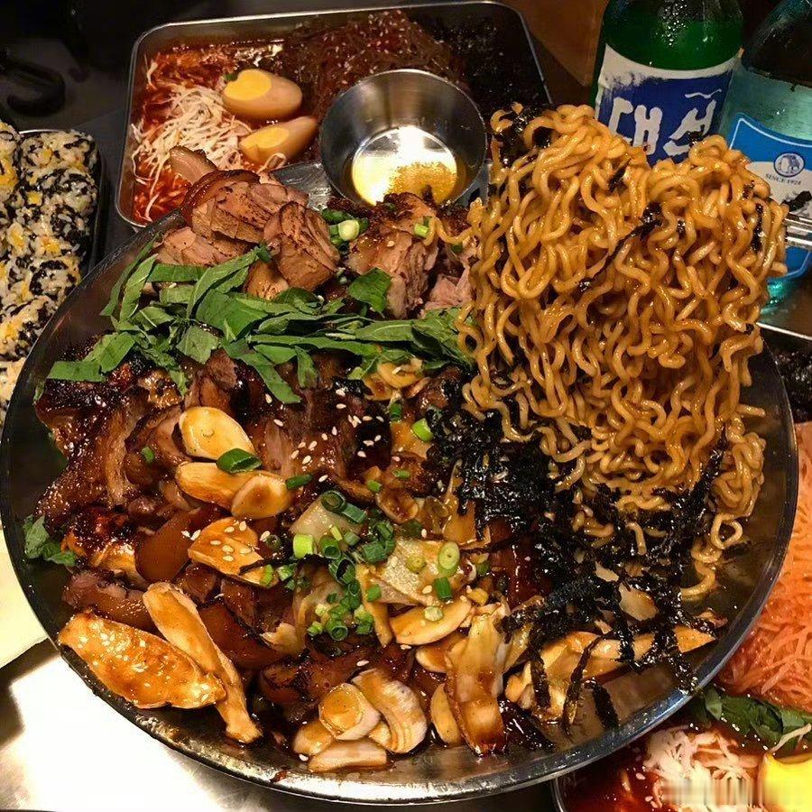 馋师 早上好呀，又是炎热的一天，大家注意防暑降温，记得好好吃早饭呀 