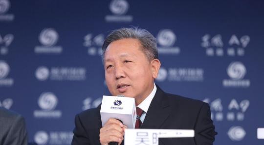 经济学家吴晓求关于消费与收入的看法，在网络上引发大量讨论。

吴晓求教授说：“老