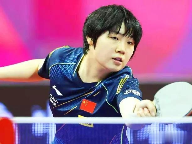 说老实话蒯曼的颜值其实比五位女乒主力都高，进国家队前的蒯曼并不是太胖，那时的蒯曼