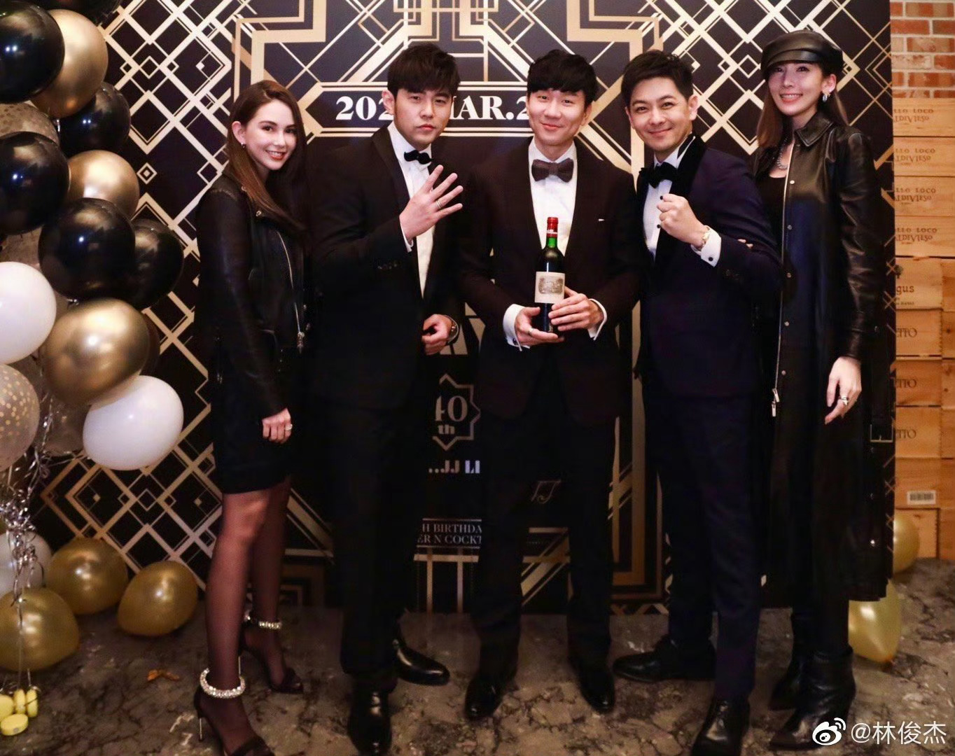 好久不见双J了！ 