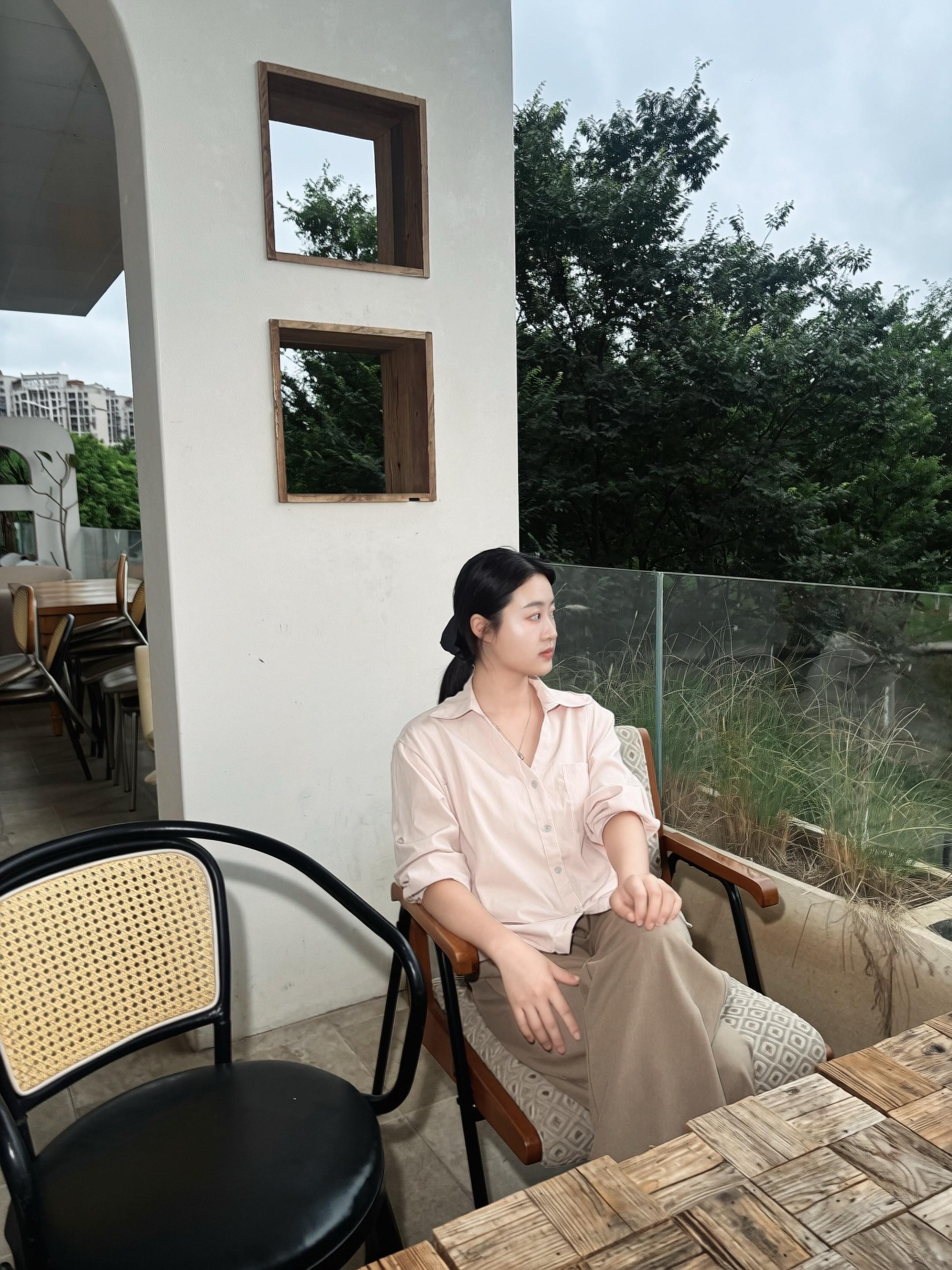 幸福就是眼中景、盘中餐、身边人，细水长流的人生。 （给小摄影师点赞👍...