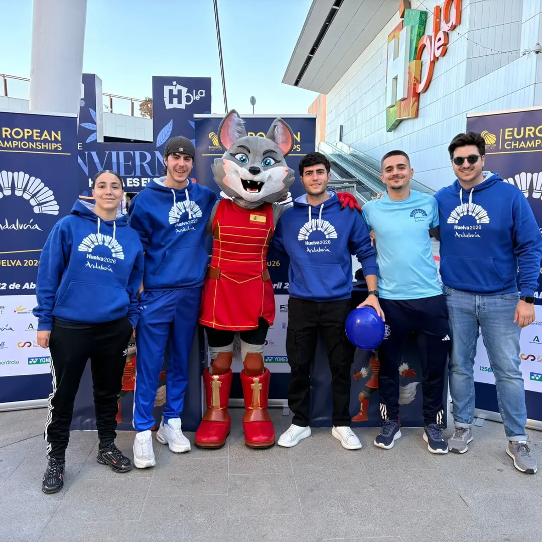 2026年羽毛球欧锦赛 吉祥物LUZ🐺，设计灵感来自于马林🇪🇸，今年欧锦赛