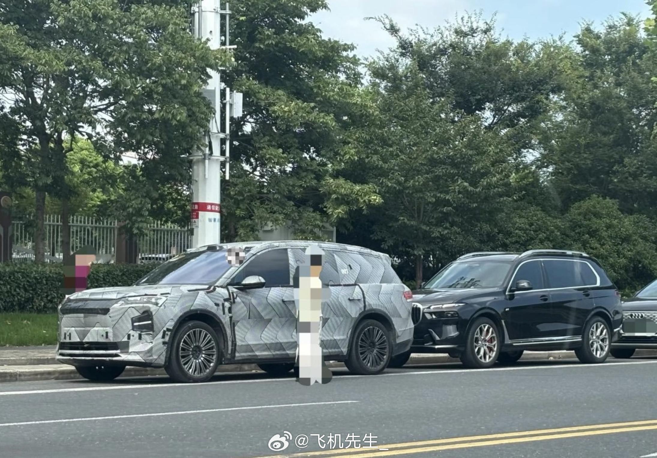 别说三代 ES8 尺寸加长后，气场真的强大不少[馋嘴]蔚来es8蔚来汽车 ​​​