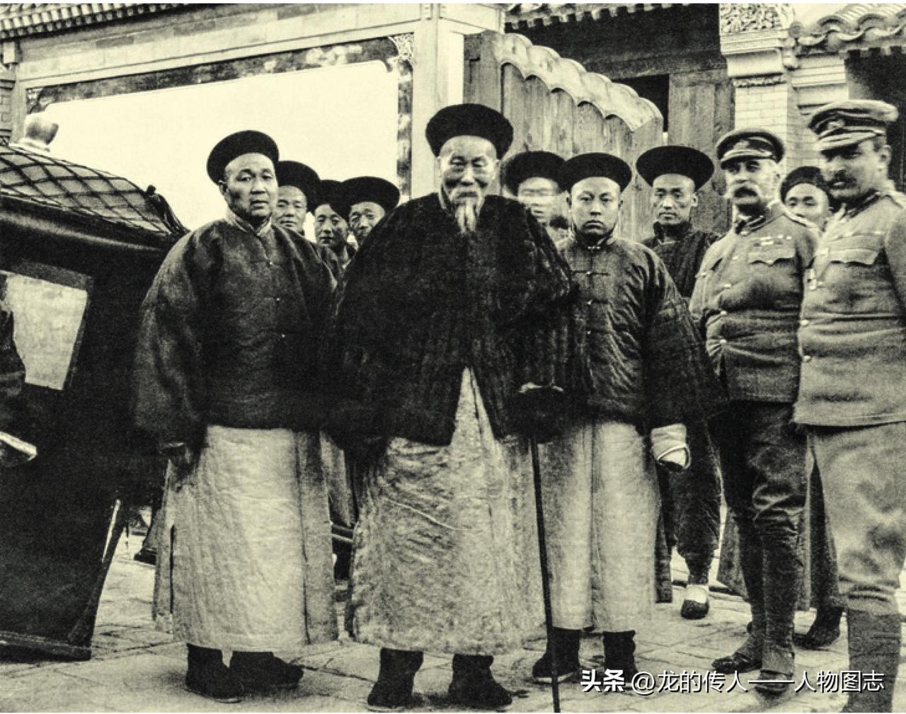 1900年前去谈判的李鸿章，摄于北京。