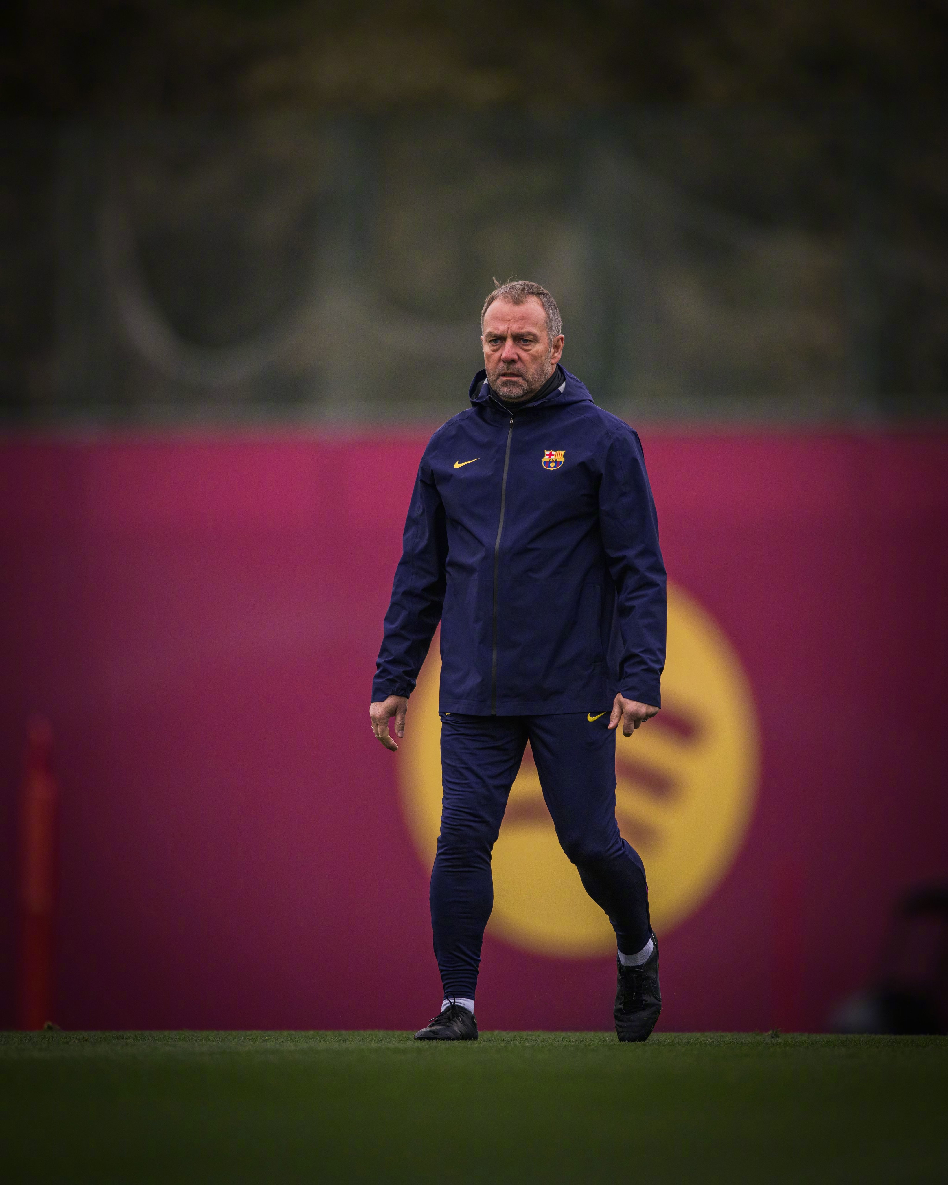 🎙️主教练弗里克在 巴萨vs马略卡 的赛前发布会上表示⬇️【关于球队风格与对阵