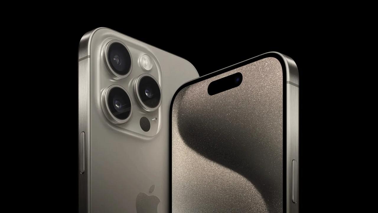 要重新买壳了！iPhone 14和15的手机壳不通用。

一万块的手机你说买就买