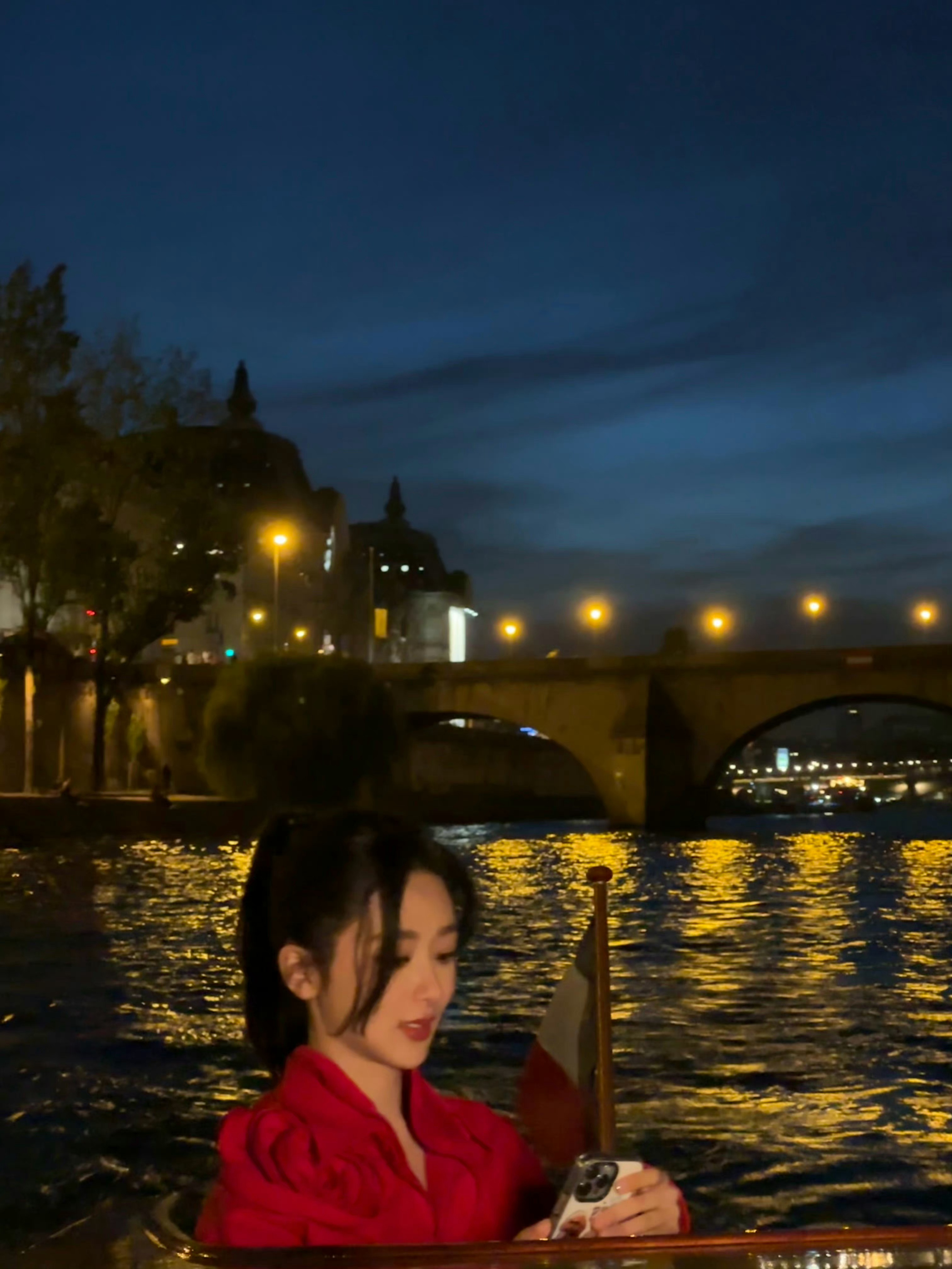 #杨紫[超话]#💜#1106陪杨紫浪漫环游# 跟旎走吧我们去巴黎铁塔我们去布拉