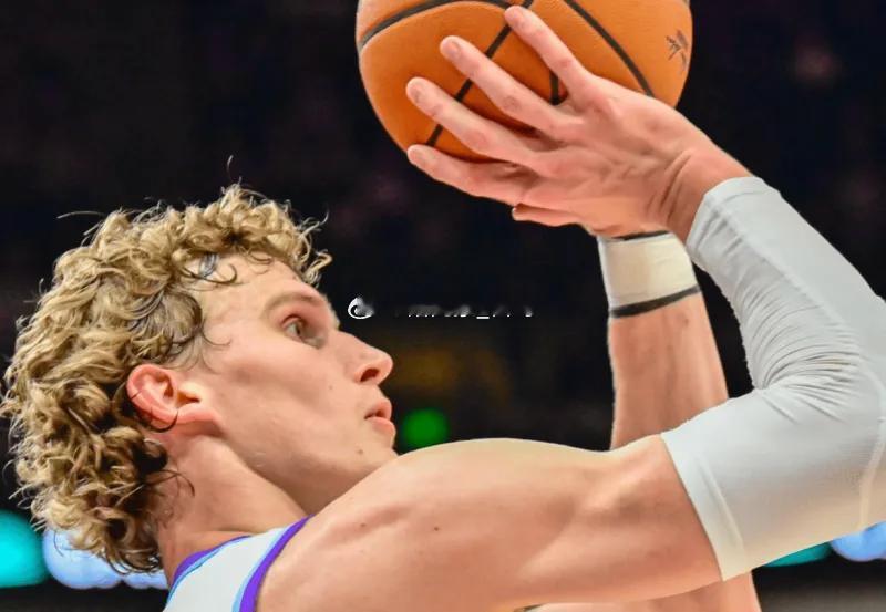 11月17日讯 NBA常规赛，爵士主场150-147双加时击败公牛。全场比赛，爵