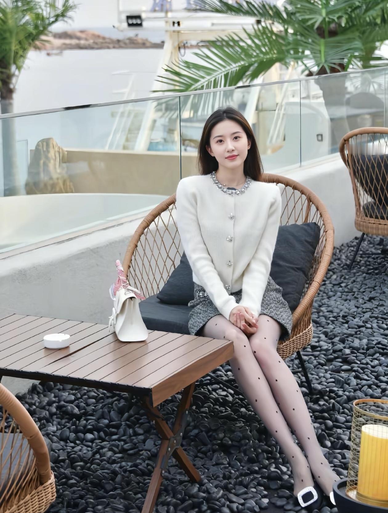 悠闲下午茶时光，静享海滨美景