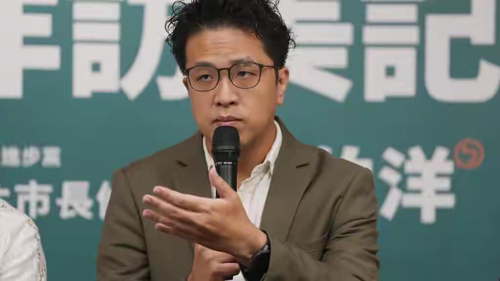 当下的台北市长选战，已经脱离了正常的政治竞争逻辑。台当局政务委员陈时中，不拼政策