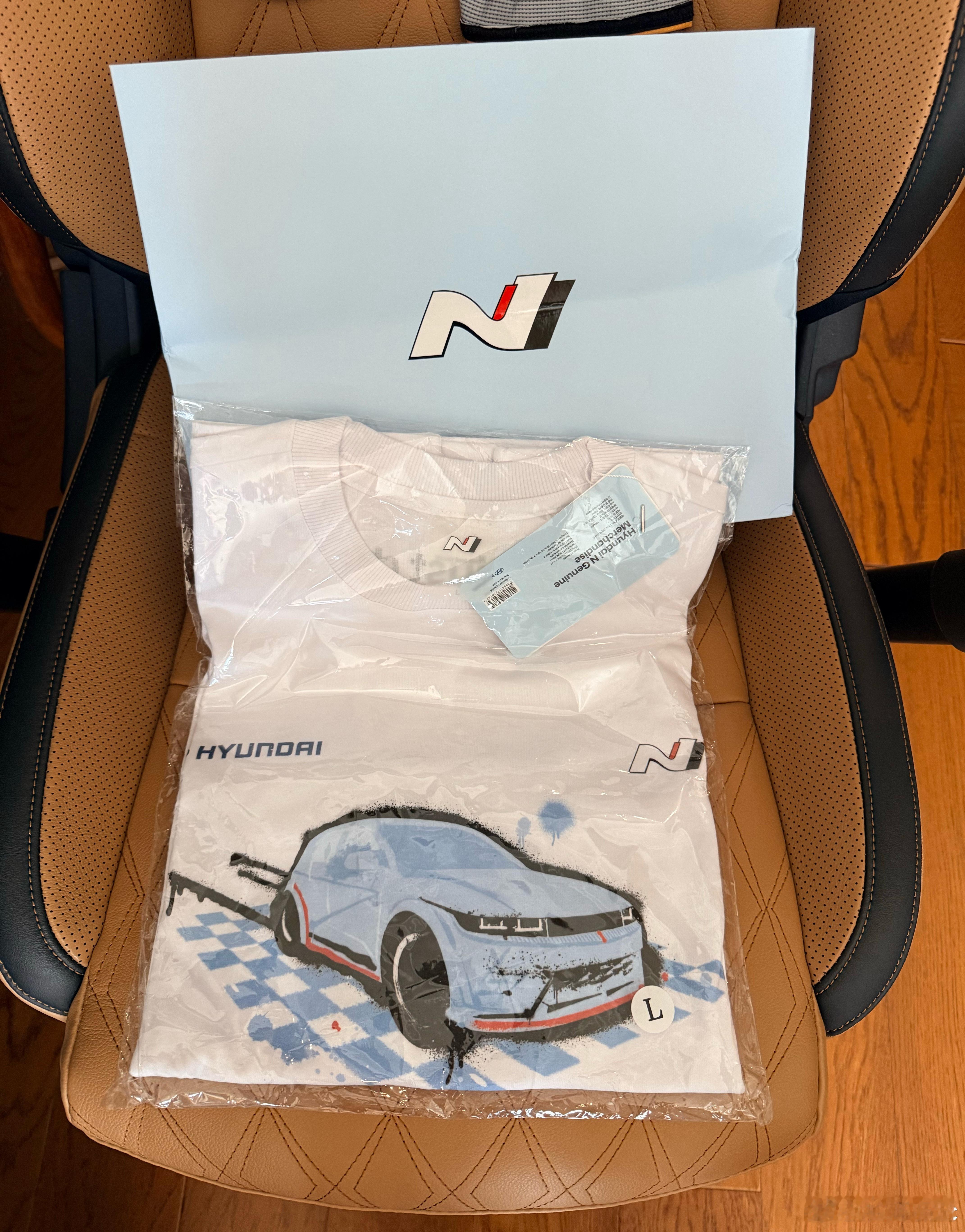 有件5N的短袖，要的评论区