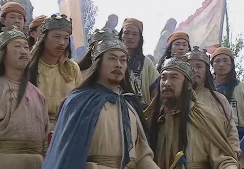 1866年，腊月寒冬，大雪纷飞之际，太平军虎将唐日荣在睡梦中被遵王赖文光刺杀，还