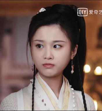 反正有张慧雯参演我就看，几番有什么问题！许多有实力的老演员都演过配角，比如何赛飞