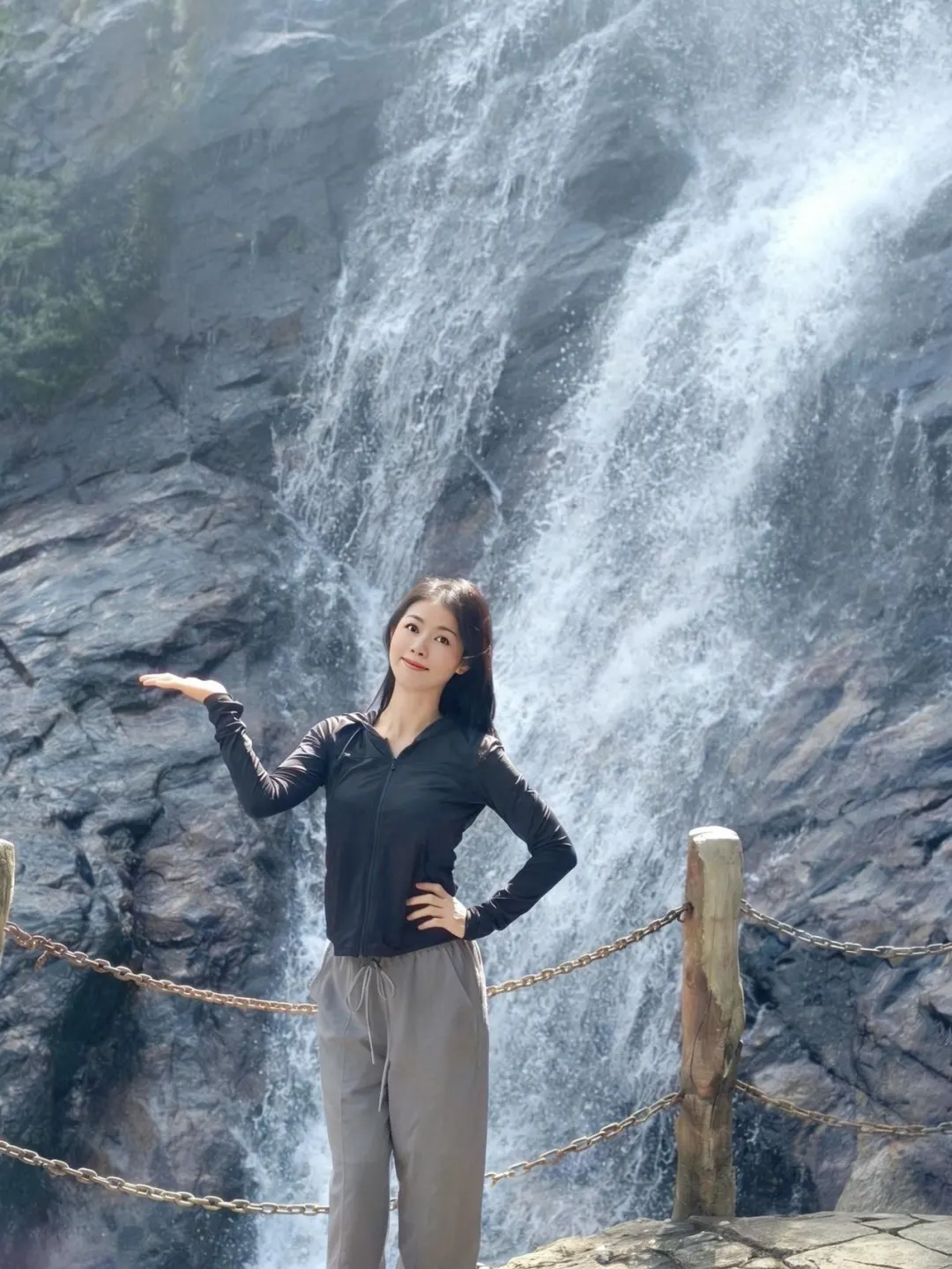 在海南过年的正确打开方式🌴不是去看海，是钻进热带雨林里吸仙气！