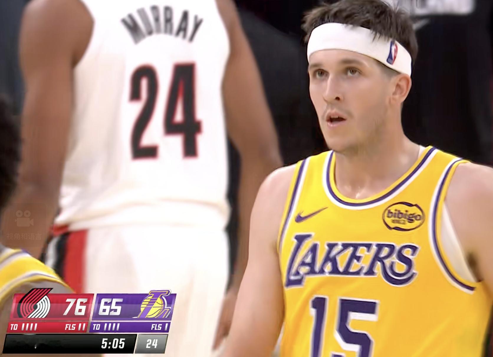 暂停，湖人落后11分 ​​​