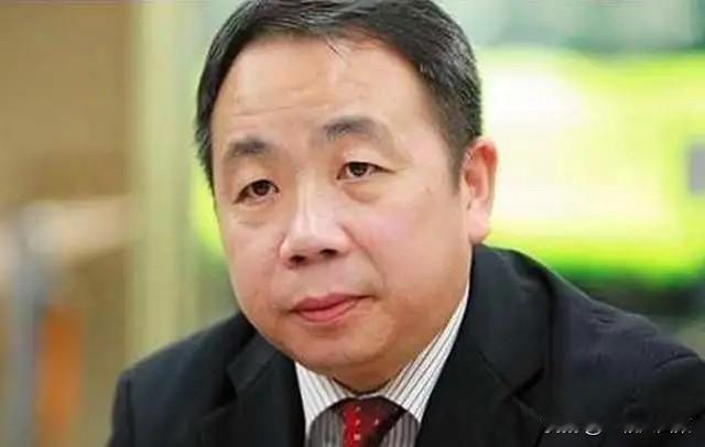 石平敢窜台，不是因为他不怕制裁，而是他赌中国的制裁“只停在嘴上”。如果这个判断成