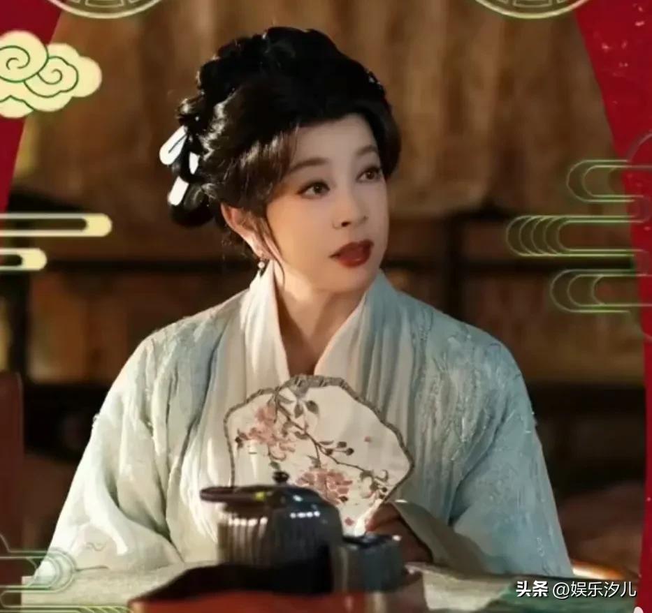 庆奶首部短剧《锦绣安然》人气爆棚
75岁刘晓庆很佩服她
庆奶太敢了
心态超级好