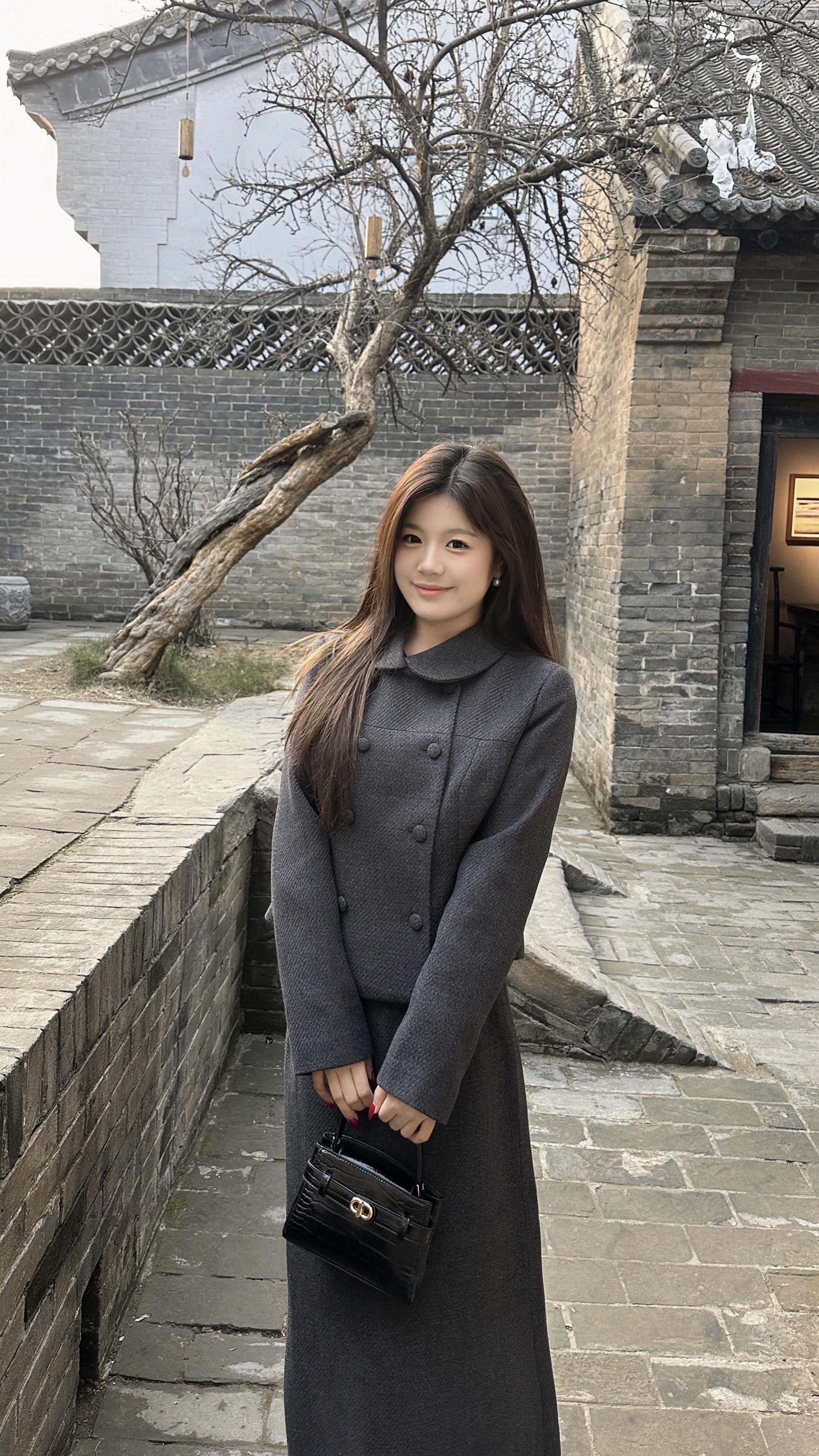 微红的眼 微亮的天 好一次失眠