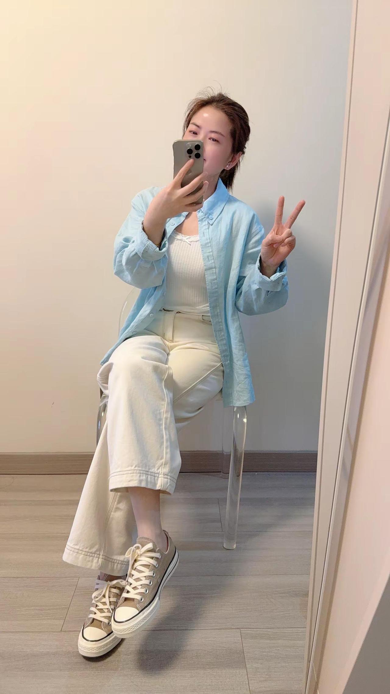 原歌家亚麻衬衫，这颜色太有春天的气息啦原歌时装 早春穿搭 日常穿搭 亚麻衬衫