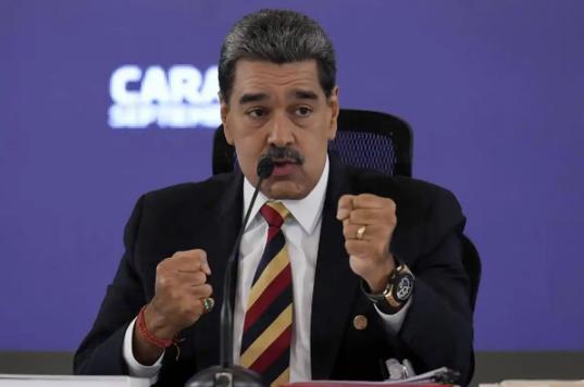 强硬的马杜罗突然认怂，认可美国“禁毒”，愿接受美国石油投资
 
可能有人会问，马