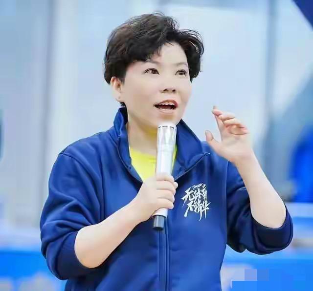 邓亚萍，马龙 ，许昕三人登上国际乒联百年荣誉榜单，许昕凭啥入选引起热议！
国际乒